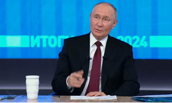 Putin, Ukrayna liderliğindeki Nazi unsurlarının ortadan kaldırılması çağrısında bulundu