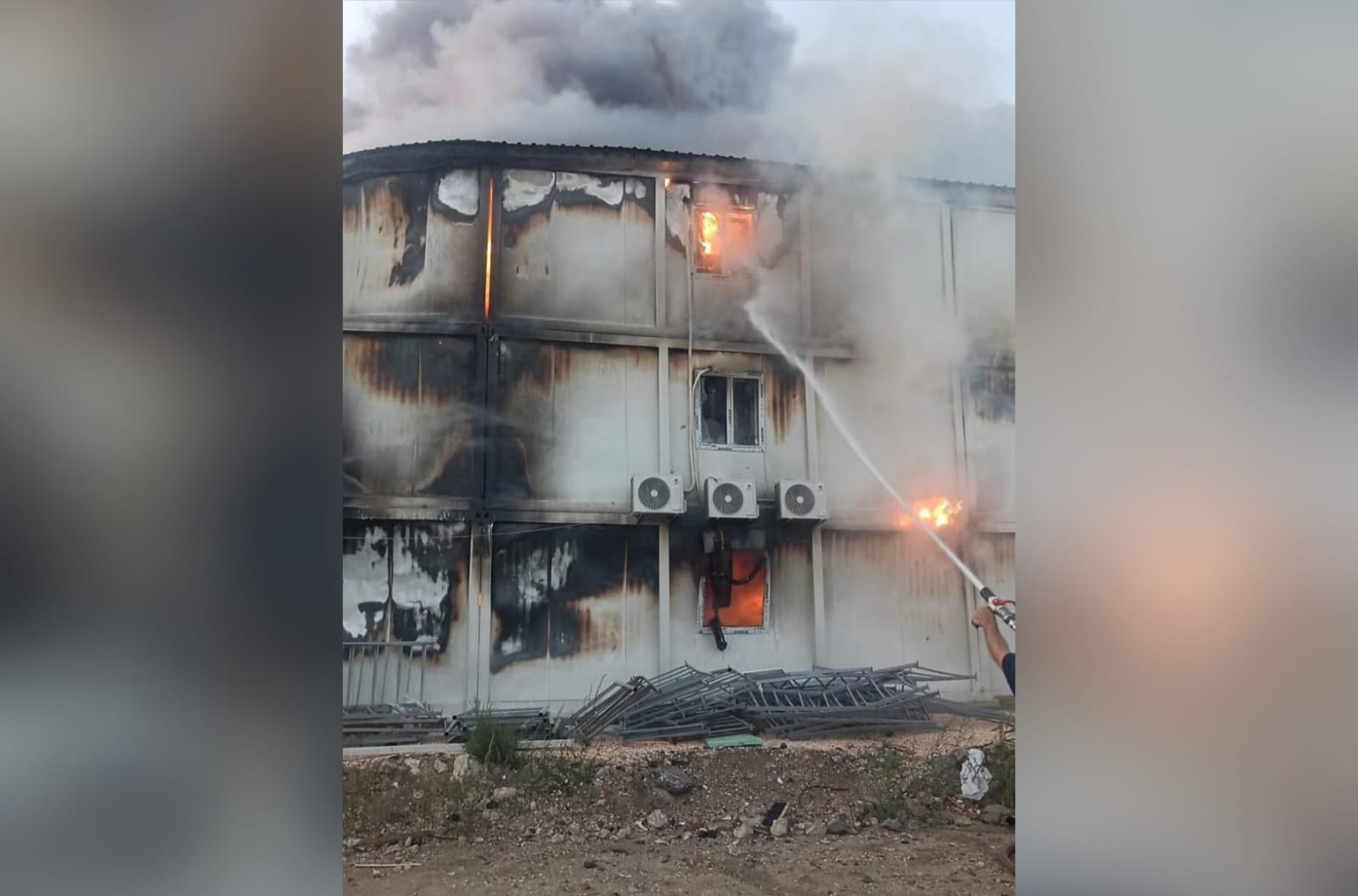 Antakya’da şantiyede yangın çıktı