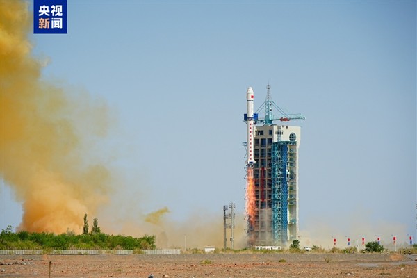 Çin, doğal afetlerin izlenmesi için uydu gönderdi