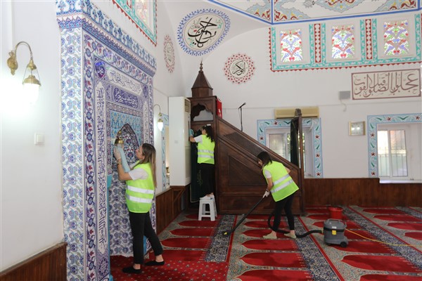 Muğla’da Kurban Bayram öncesi cami temizliği yapıldı