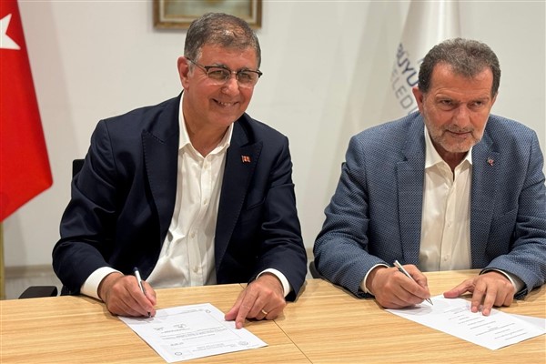 İZDENİZ ile Türkiye Denizciler Sendikası arasında toplu sözleşme imzalandı