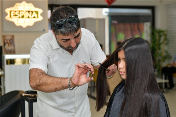 Esenyurt Belediyesi’nden tıraş ve kişisel bakım hizmeti