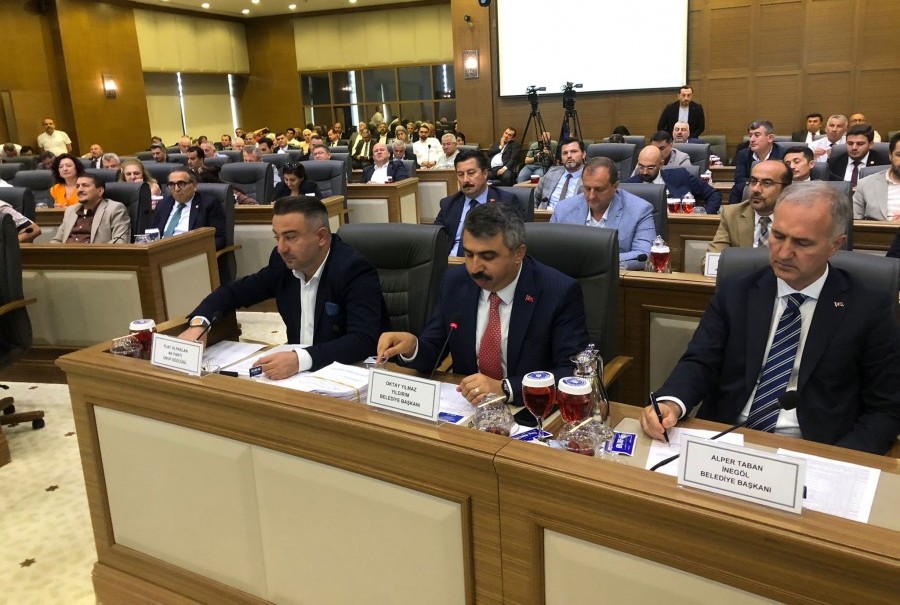 BUSKİ Genel Kurulu’na gelen suya zam teklifi reddedildi