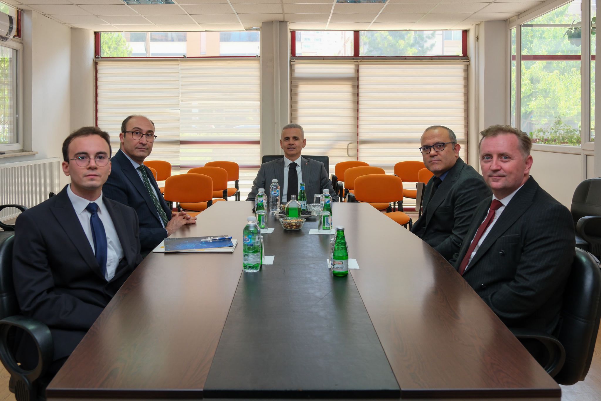 Vali Çiçekli, MEVKA Karaman Yatırım Destek Ofisi’ni ziyaret etti