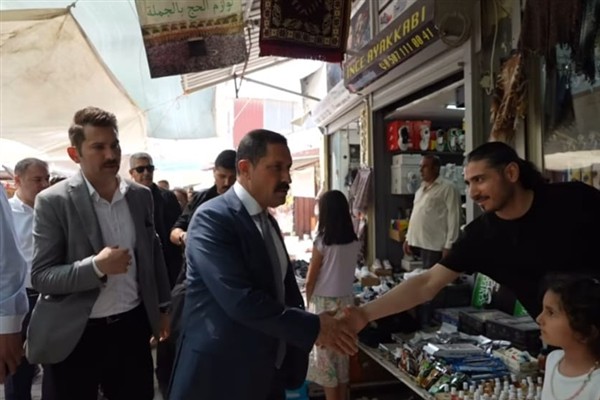 Vali Masatlı’dan Uzun Çarşı’da bayram ziyareti