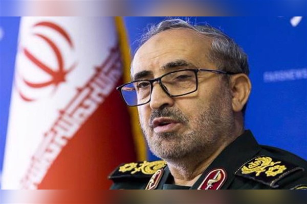 İsrail, İran Genelkurmay Başkanı’nı gece yarısı saldırılarında öldürdüğünü iddia etti