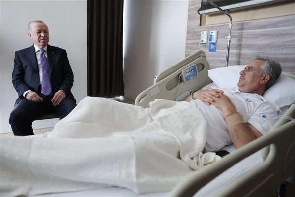 Cumhurbaşkanı Erdoğan’dan hastane ziyareti