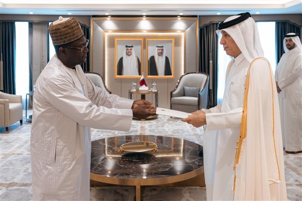 Al Muraikhi, Nijer Cumhuriyeti Büyükelçisi Madougou ile bir araya geldi
