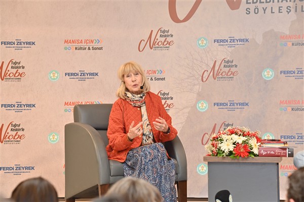 Kulin, Niobe Edebiyat ve Sanat Söyleşileri’ne katıldı