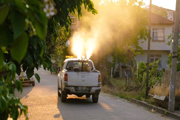 Yalova’da 14 mahallede ilaçlama çalışmaları aralıksız devam ediyor