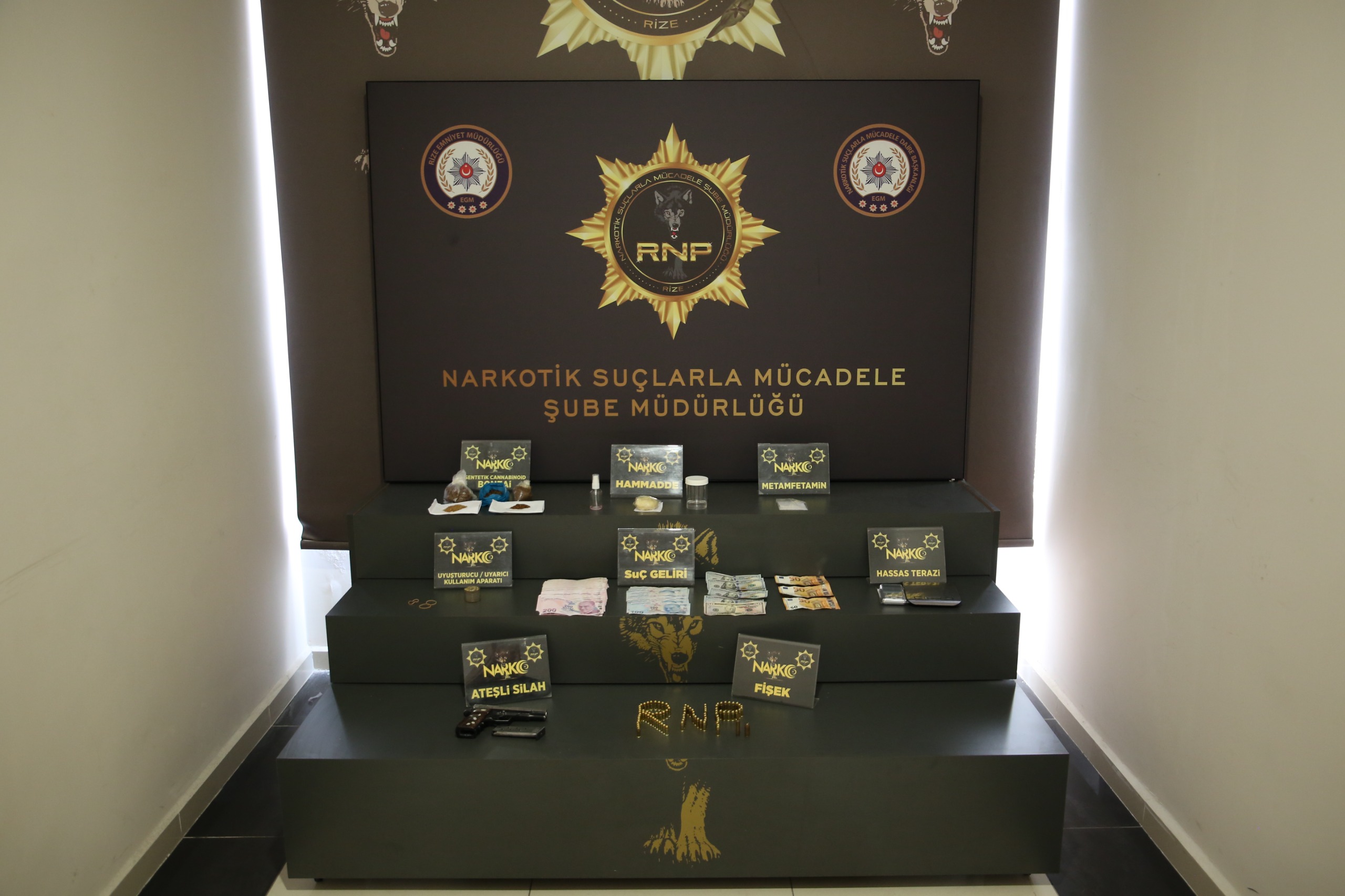 Rize Emniyet Müdürlüğünden uyuşturucu operasyonu