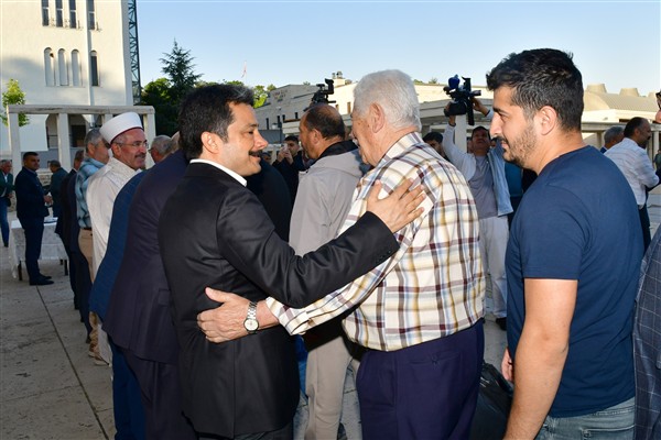 Vali Demiryürek: Bayramlar sevinçtir, mutluluktur, berekettir