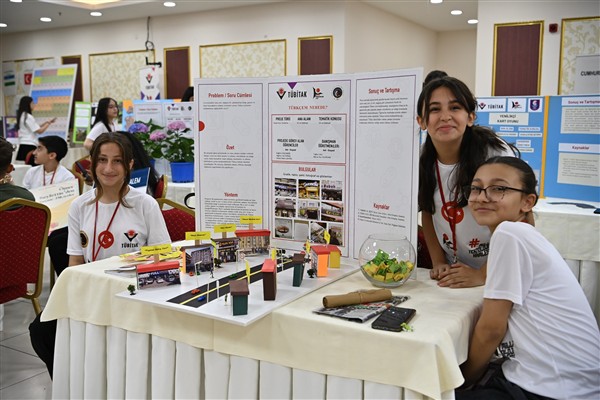 Genç mucitler Mamak’ta projelerini sergiledi