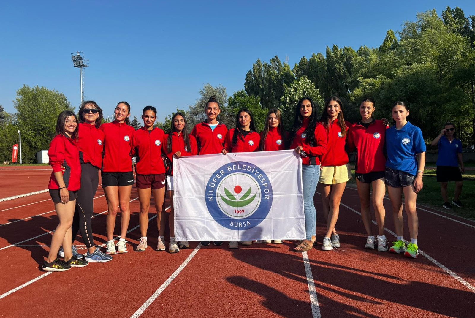 Nilüfer Belediyespor Atletizm Takımı Süper Lig’e yükseldi