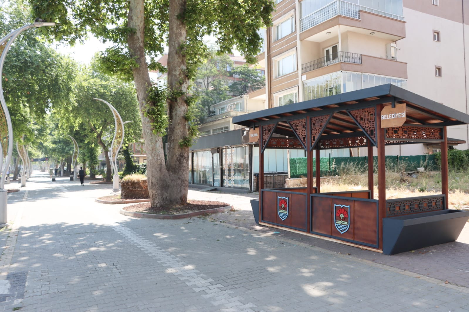 Gazipaşa Caddesi’nde seyyar satıcılara yönelik düzenleme