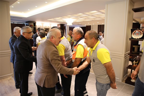 Başkan Esen, bayram sonrası personelle buluştu