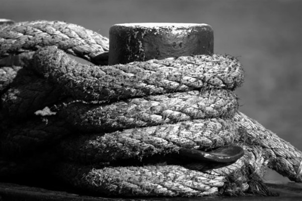 Boğaz’da makine arızası yaşayan tekne emniyete alındı