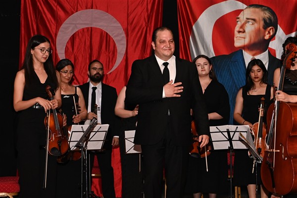 Şahin: Kültür ve sanatı halkla iç içe yaşatmak en büyük hedefimiz