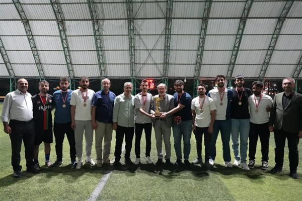 Bingöl Üniversitesi’nde futbol turnuvaları sona erdi