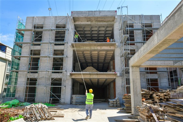 Esenyurt Saadetdere Mahallesi’ne Mahalle Konağı yapılıyor