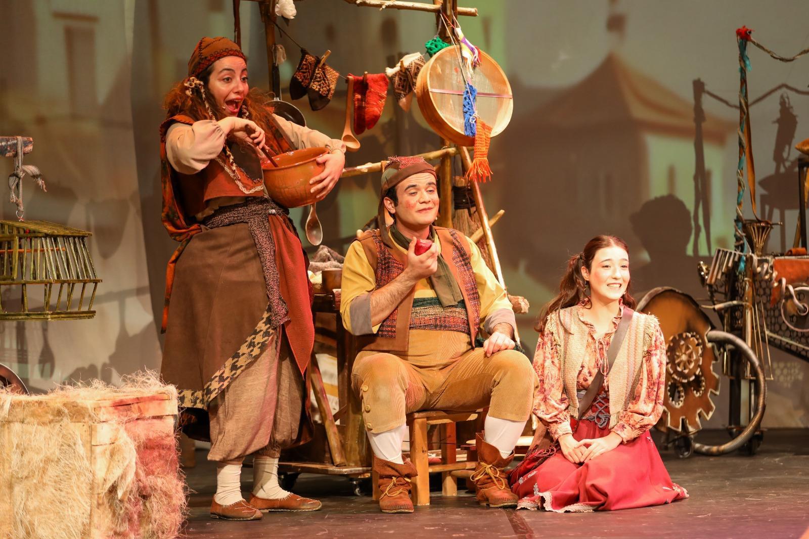 Gaziantep Şehir Tiyatrosu’na Yılın Tiyatro Ekibi ödülü