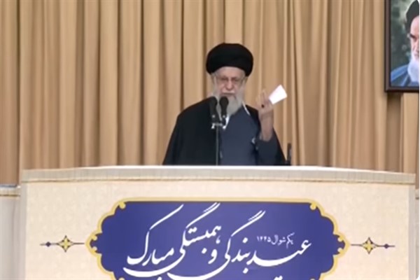 İran, İsrail’i savunan herhangi bir ülkenin bölgesel üslerini hedef alacak