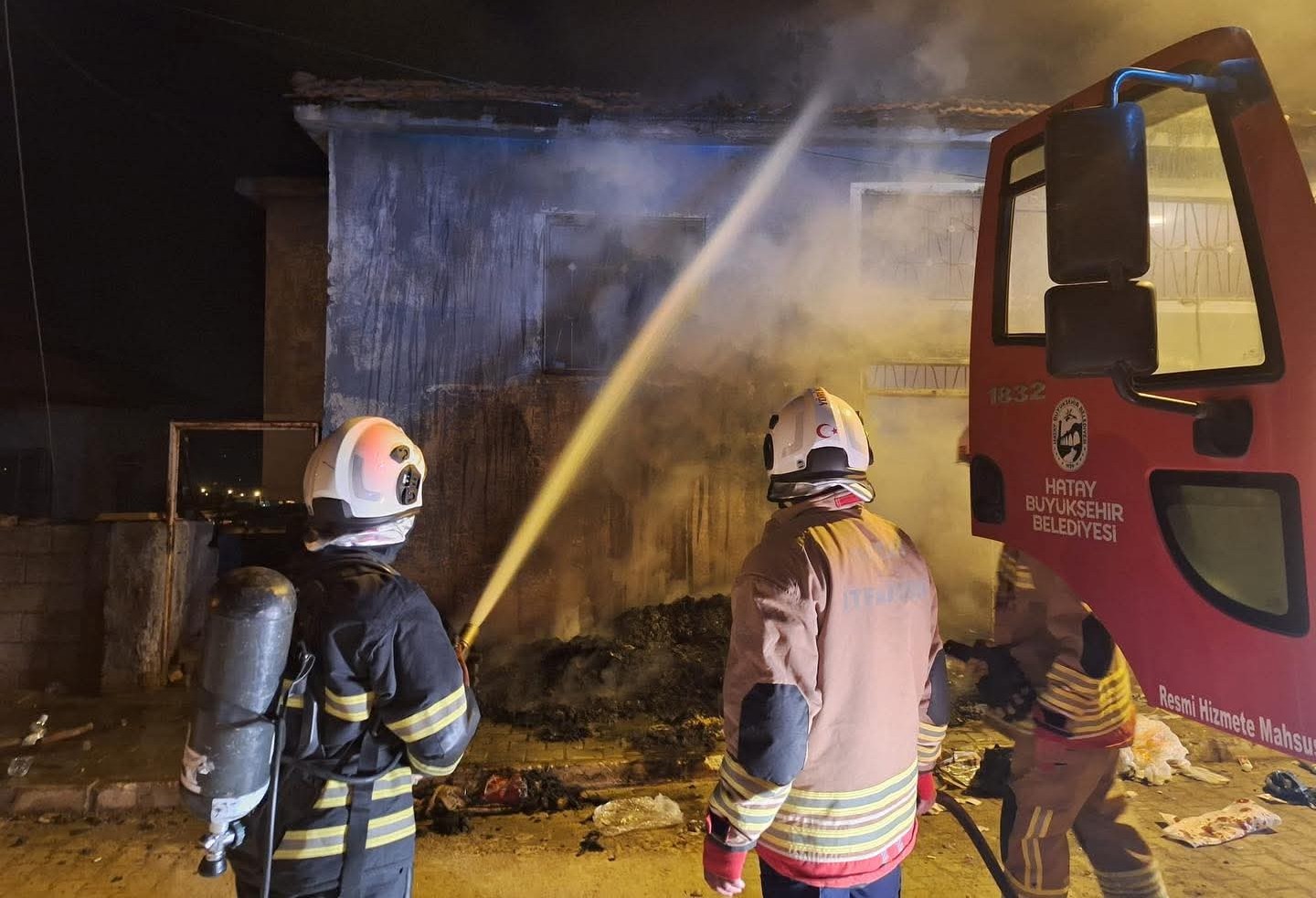 Hatay’da mesken yangını