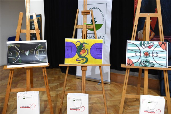 Lise öğrencilerinden basketbol sahalarını güzelleştirecek tasarımlar