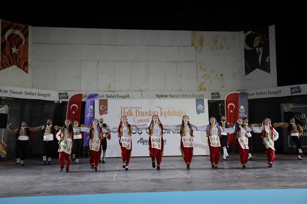 İnegöl’de Halk Dansları Gecesi ile yaz etkinlikleri başladı