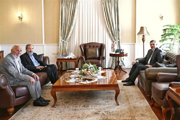 Eski milletvekillerinden Vali Çiftçi’ye ziyaret