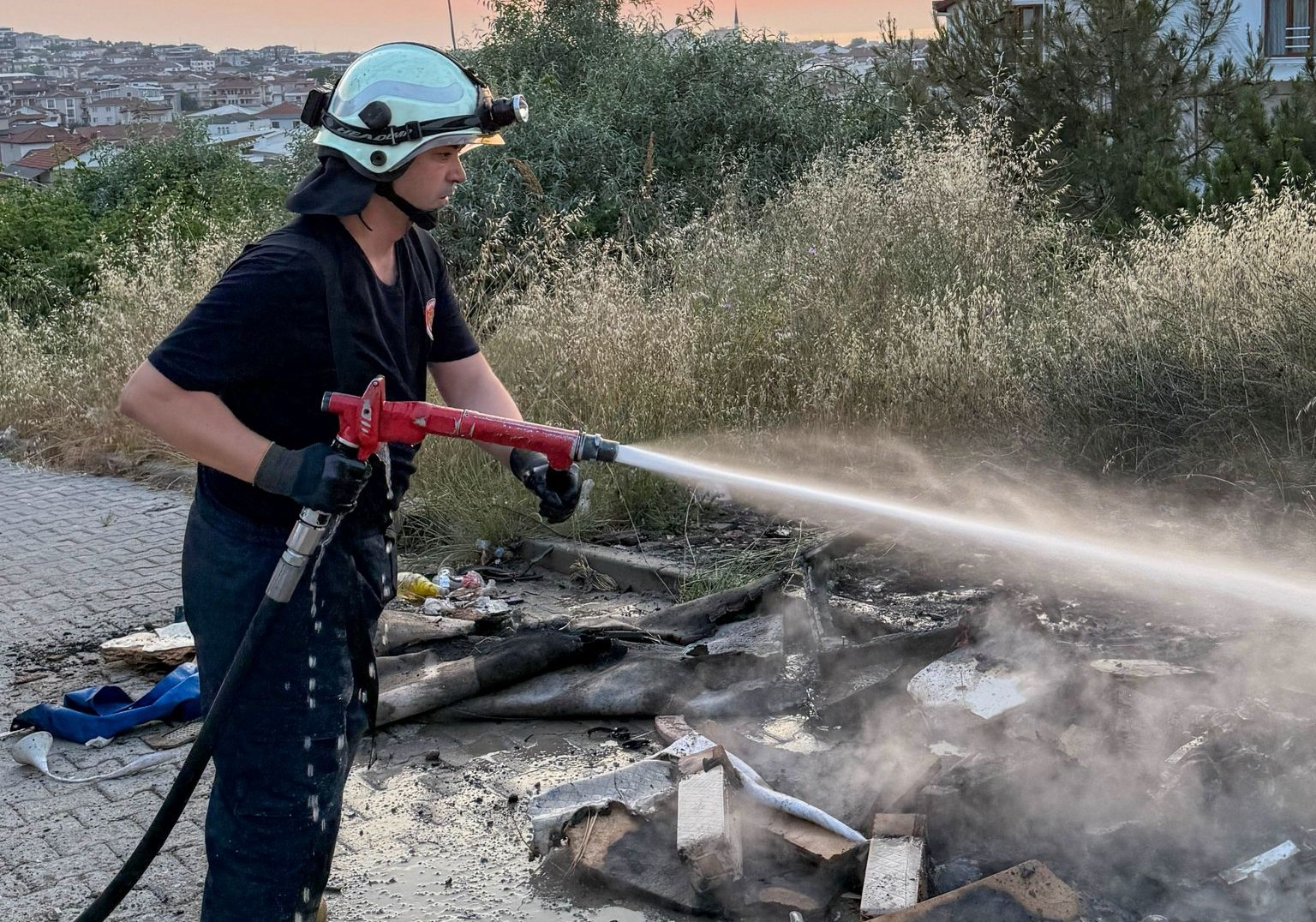 Yalova itfaiyesi bayram boyunca hizmetlerini sürdürdü