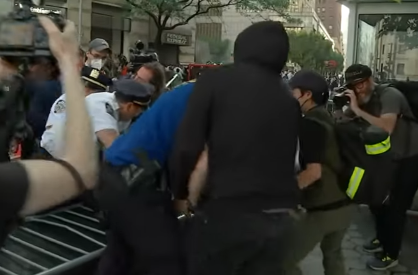 Trump, Los Angeles’a çatışmaların ardından 2.000 asker gönderiyor