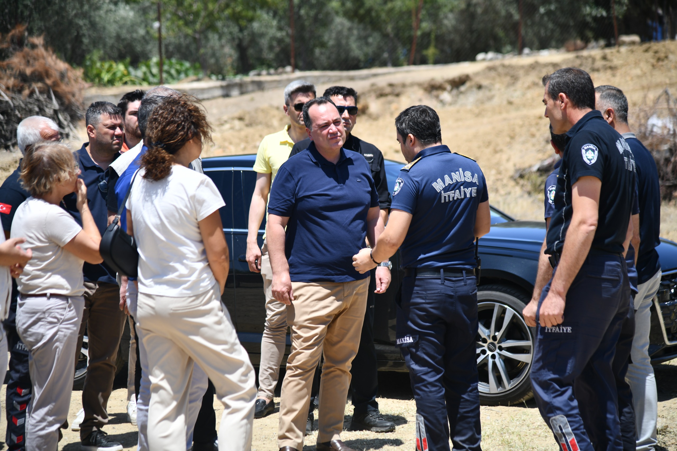 Başkan Dutlulu, Akhisar’daki yangın bölgesinde incelemelerde bulundu