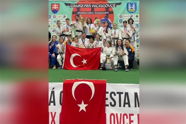 Osmangazili judoculardan 19 madalya