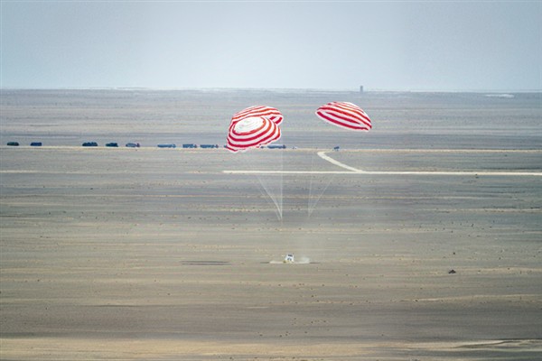 “Mengzhou” yeni nesil insanlı uzay aracı sıfır irtifa kaçış testini geçti