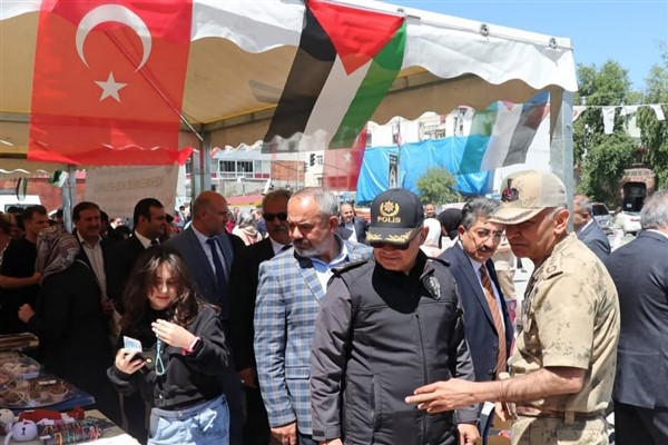 Ardahan İl Emniyet Müdürü Şener’den Gazzeli çocuklara destek