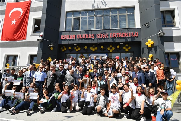 Kayseri’de karne dağıtım töreni