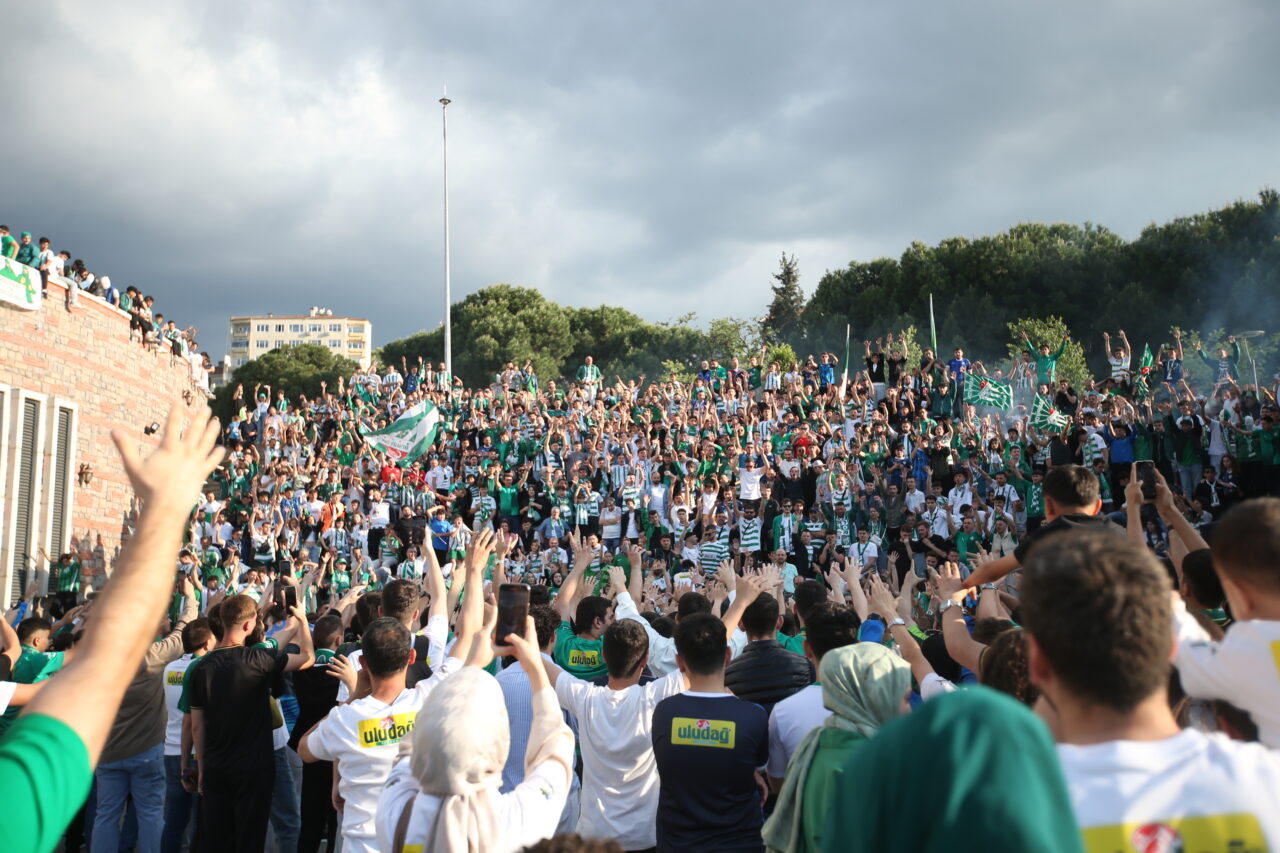 Bursaspor, kuruluş yıldönümünü kutladı