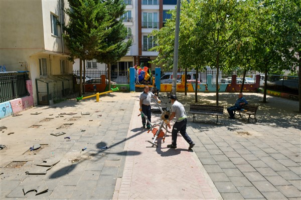 Esenyurt’ta parklar yenileniyor