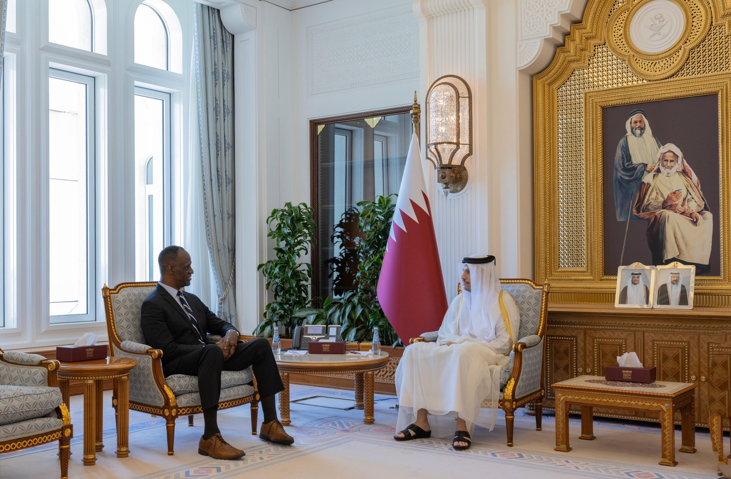Al Sani, ABD’nin Katar Büyükelçisi Davis ile bir araya geldi