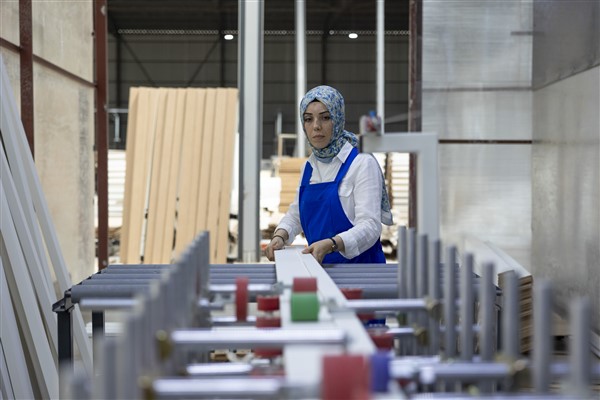 Mersinli kadınlar, “Mersinli Kadın Ustalar” projesi ile üretime katılıyor