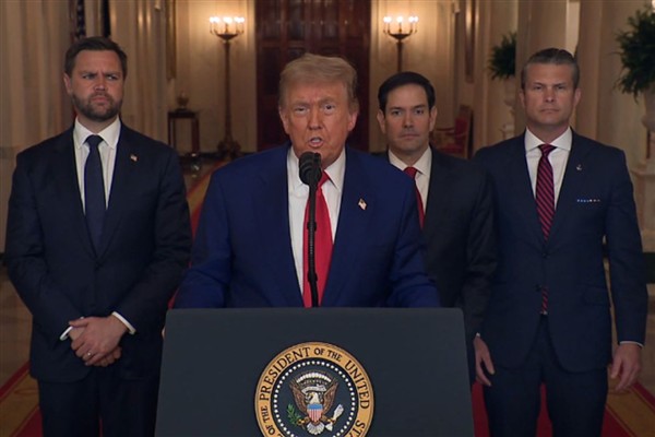 ABD, İran’daki üç nükleer tesisi vurdu