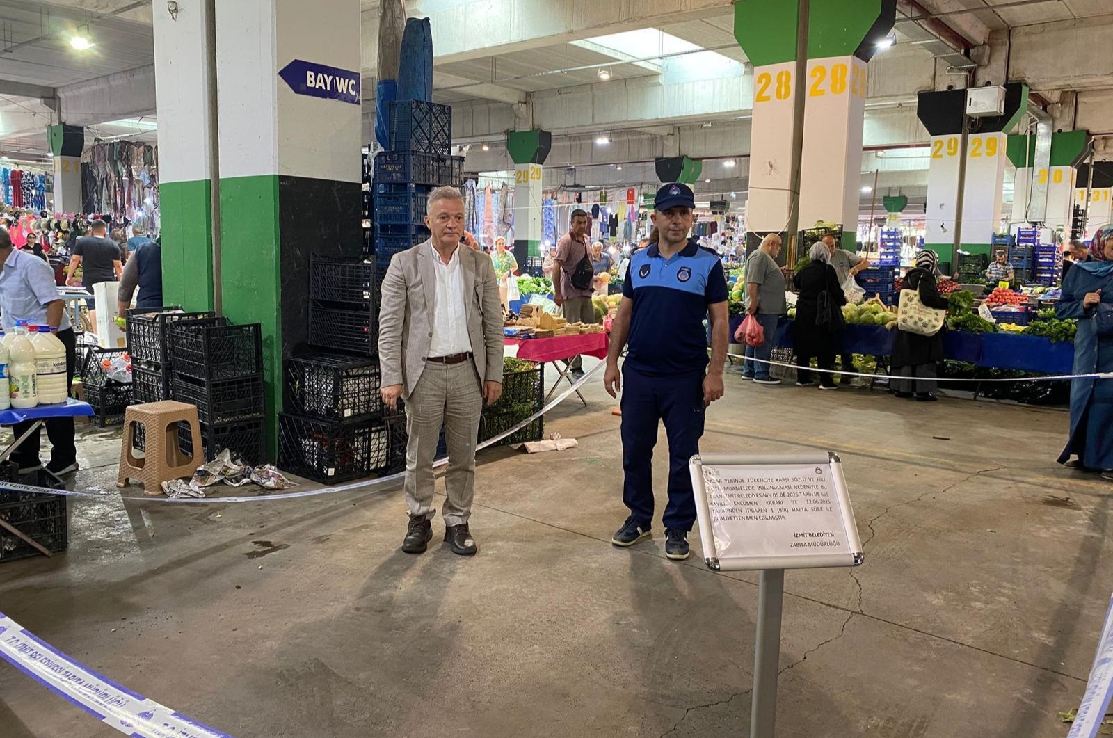 Vatandaşa kötü muamelede bulunan pazarcıya 1 hafta tezgah men cezası