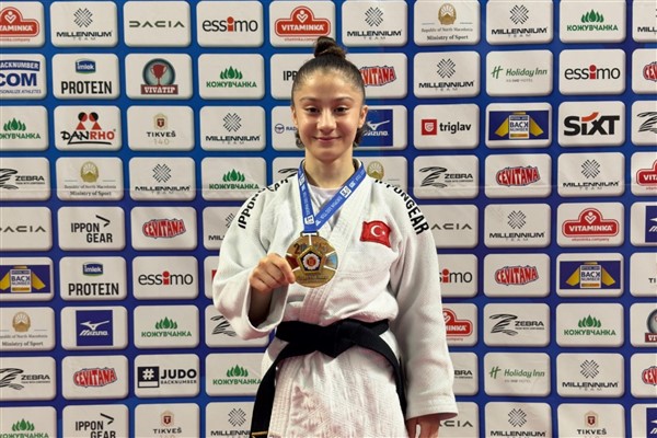 Ümraniye Belediye sporcusu Semanur Yüksel, Avrupa şampiyonu oldu