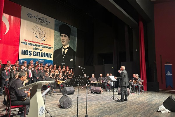 ‘Bir Sevdadır Türküler’ konseri düzenlendi