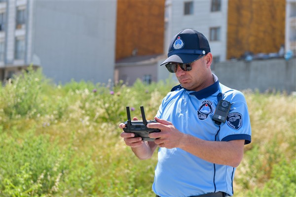 Esenyurt’ta kaçak kurban kesimlerine drone ile müdahale