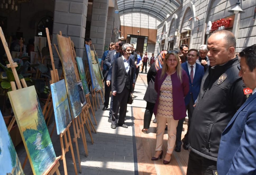 Kars Emniyet Müdürü Saka, cezaevi hükümlülerinin sergisine katıldı