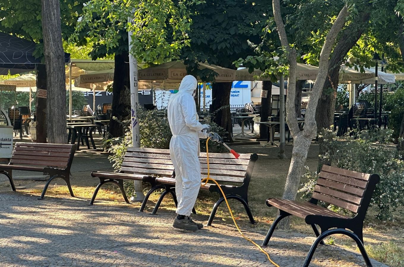Bakırköy’de ilaçlama çalışmaları devam ediyor