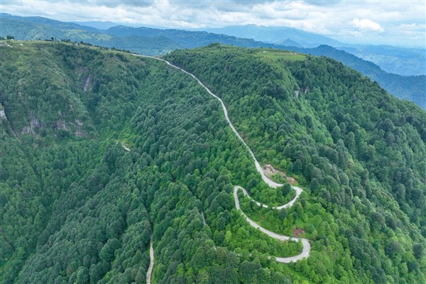 Trabzon Kaldırım Yaylası yolu betonlandı