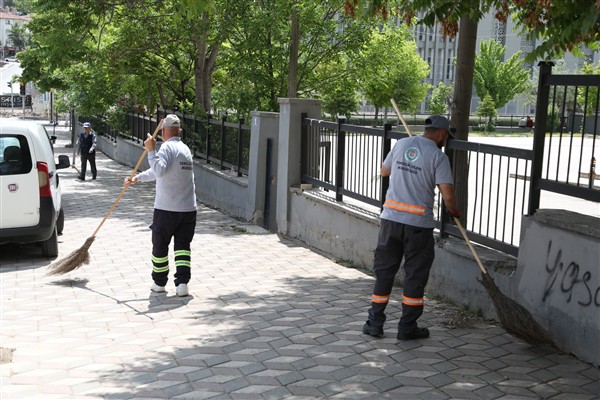 Coşar: Bayrama tertemiz bir ilçe ile girmek istiyoruz